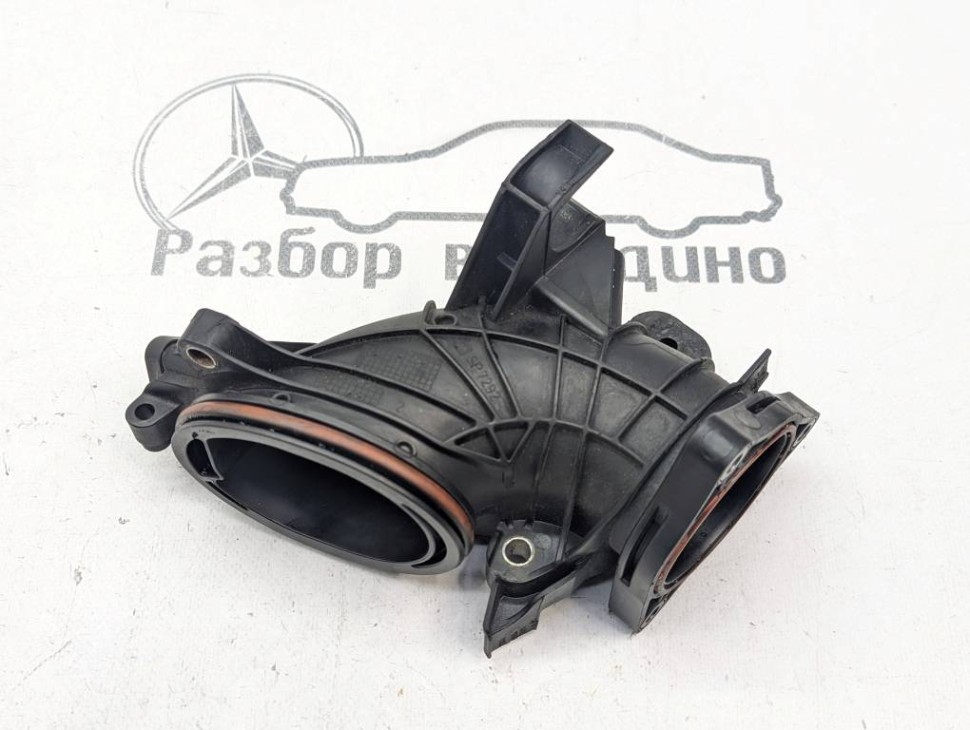 Патрубок интеркулера MERCEDES-BENZ C-класс W205/S205/C205/A205 (2014 - 2018) фото 1 &mdash; Разборка Мерседес