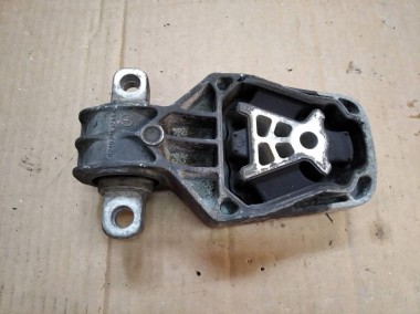 Опора двигателя задняя MERCEDES-BENZ CLA-класс C117/X117 (2013 - 2016) — Разборка Мерседес