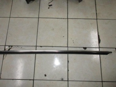 Молдинг стекла двери MERCEDES-BENZ S-класс W140 (1991 - 1998) — Разборка Мерседес