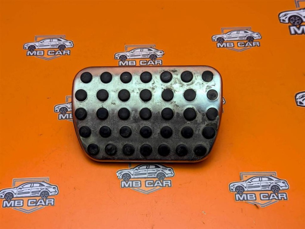 Накладка педали AMG MERCEDES-BENZ C-класс AMG W205/S205/C205/A205 (2014 - 2018) фото 1 — Разборка Мерседес