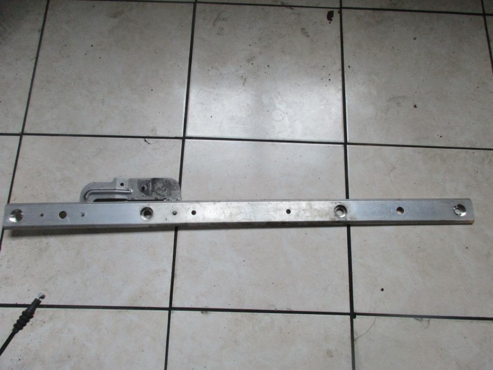 Усилитель пола MERCEDES-BENZ C-класс W205/S205/C205/A205 (2014 - 2018) фото 1 — Разборка Мерседес