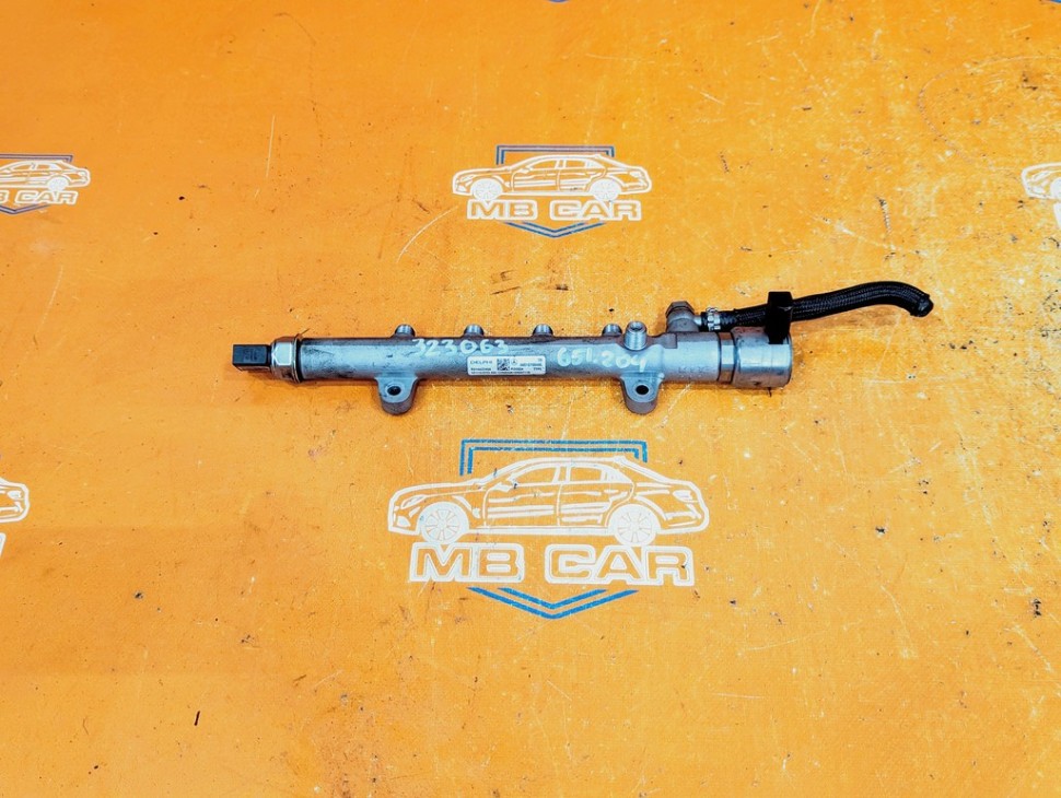 Рампа топливная MERCEDES-BENZ C-класс W204/S204/С204 рестайлинг (2011 - 2015) фото 1 — Разборка Мерседес