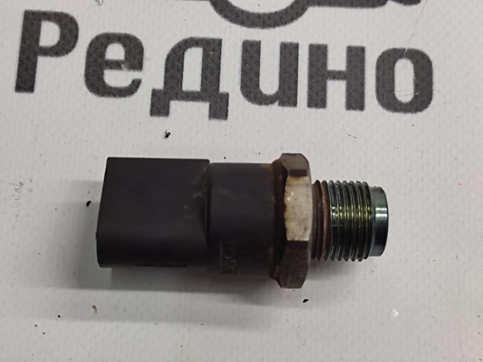 Датчик давления топлива MERCEDES-BENZ Vito W639 (2003 - 2010) фото 1 — Разборка Мерседес