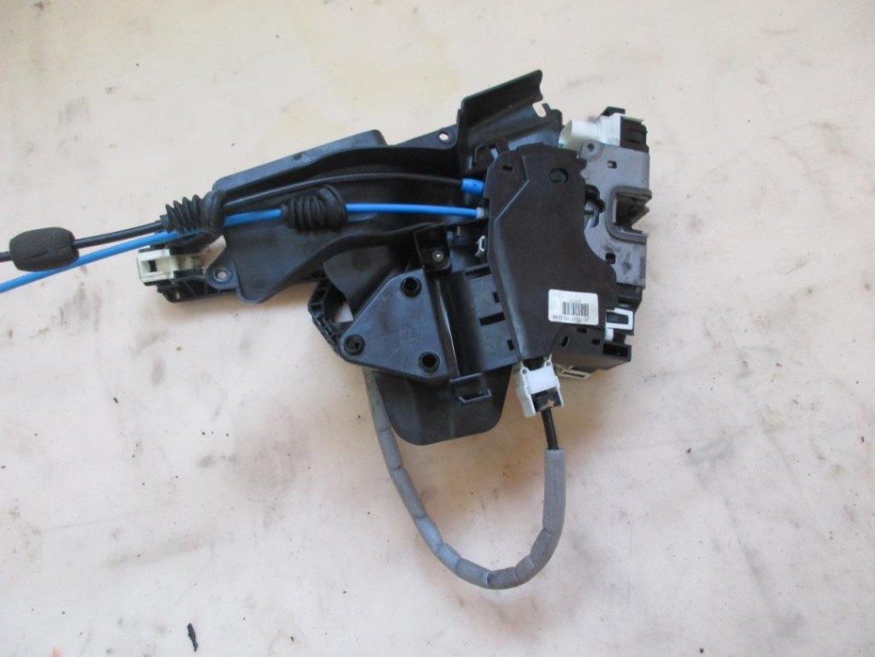 Замок двери задней правой MERCEDES-BENZ C-класс W204/S204 (2006 - 2011) фото 1 — Разборка Мерседес