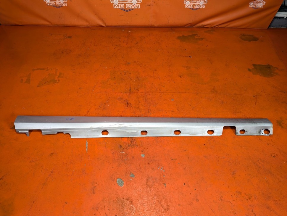 Порог пластиковый правый MERCEDES-BENZ S-класс W221 рестайлинг (2009 - 2013) фото 1 &mdash; Разборка Мерседес