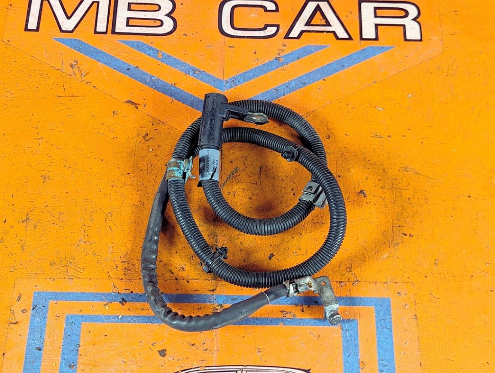 Провод плюсовой MERCEDES-BENZ B-класс W246 (2011 - 2014) фото 1 &mdash; Разборка Мерседес