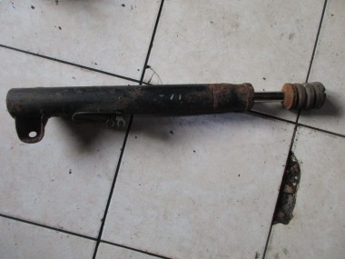 Стойка передняя MERCEDES-BENZ W124 W124/S124/C124/A124 (1984 - 1993) — Разборка Мерседес