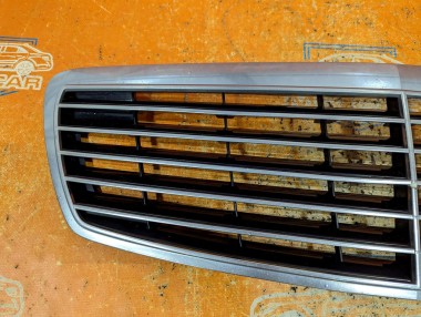Решетка радиатора MERCEDES-BENZ E-класс W211/S211 (2002 - 2006) — Разборка Мерседес
