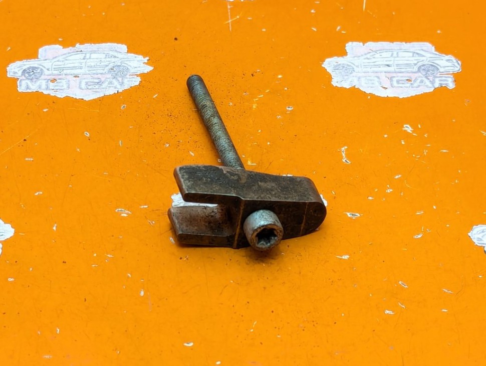 Кронштейн крепления форсунок MERCEDES-BENZ Sprinter W906 (2006 - 2019) фото 1 &mdash; Разборка Мерседес