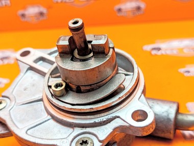 Насос вакуумный MERCEDES-BENZ E-класс W210/S210 рестайлинг (1999 - 2003) — Разборка Мерседес