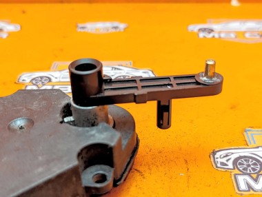 Сервоприводы печки MERCEDES-BENZ M-класс W163 (1997 - 2001) &mdash; Разборка Мерседес