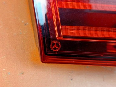Фонарь крышки багажника MERCEDES-BENZ M-класс W166 (2011 - 2015) — Разборка Мерседес