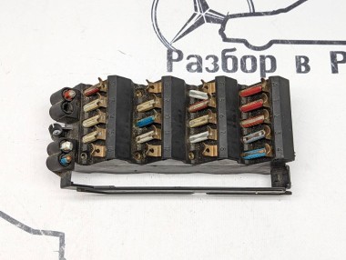 Блок предохранителей MERCEDES-BENZ W124 W124/S124/C124/A124 (1984 - 1993) — Разборка Мерседес
