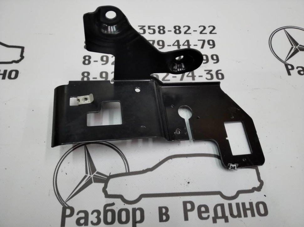 Кронштейн MERCEDES-BENZ V-класс W447 (2014 - 2025) фото 1 — Разборка Мерседес