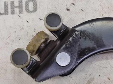 Ролик сдвижной двери MERCEDES-BENZ V-класс W447 рестайлинг (2019 - 2025) — Разборка Мерседес