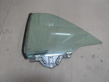 Стекло заднее левое MERCEDES-BENZ W124 W124/S124/C124/A124 (1984 - 1993) — Разборка Мерседес