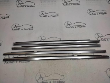 Молдинг стекла двери MERCEDES-BENZ R-класс W251 (2005 - 2007) — Разборка Мерседес