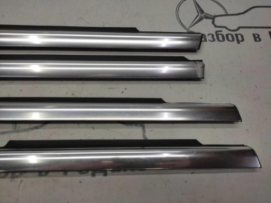 Молдинг стекла двери MERCEDES-BENZ R-класс W251 (2005 - 2007) — Разборка Мерседес