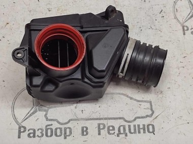 Резонатор воздушного фильтра MERCEDES-BENZ C-класс W203/S203/CL203 (2000 - 2004) — Разборка Мерседес