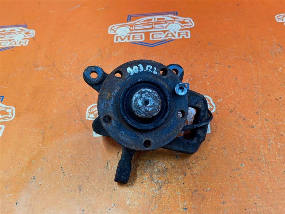 Кулак поворотный передний левый MERCEDES-BENZ Sprinter W901-905 (1995 - 2006) фото 1 &mdash; Разборка Мерседес