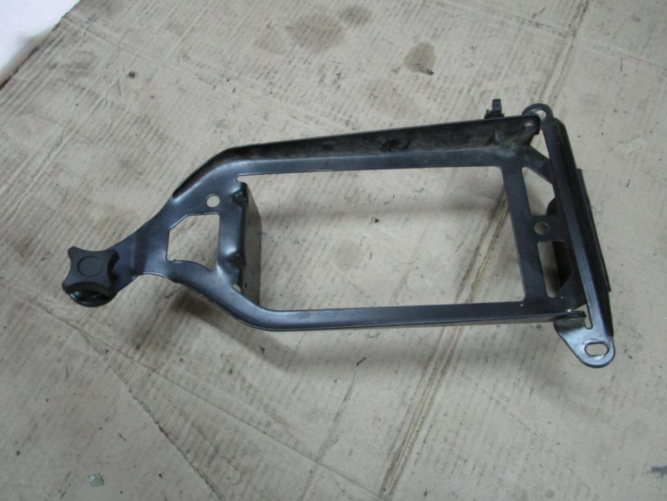 Кронштейн крепления ЭБУ MERCEDES-BENZ M-класс W163 (1997 - 2001) фото 1 — Разборка Мерседес