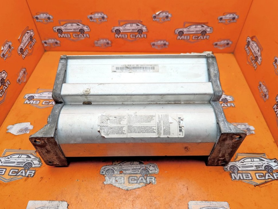 Подушка безопасности пасажирская MERCEDES-BENZ M-класс W163 рестайлинг (2001 - 2005) ML 270 CDI 2.7 4MATIC AT (163 л.с.) фото 1 &mdash; Разборка Мерседес