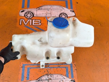 Бачок омывателя MERCEDES-BENZ V-класс W638/W639 (1996 - 2003) V 220 2.1 D AT (122 л.с.) &mdash; Разборка Мерседес
