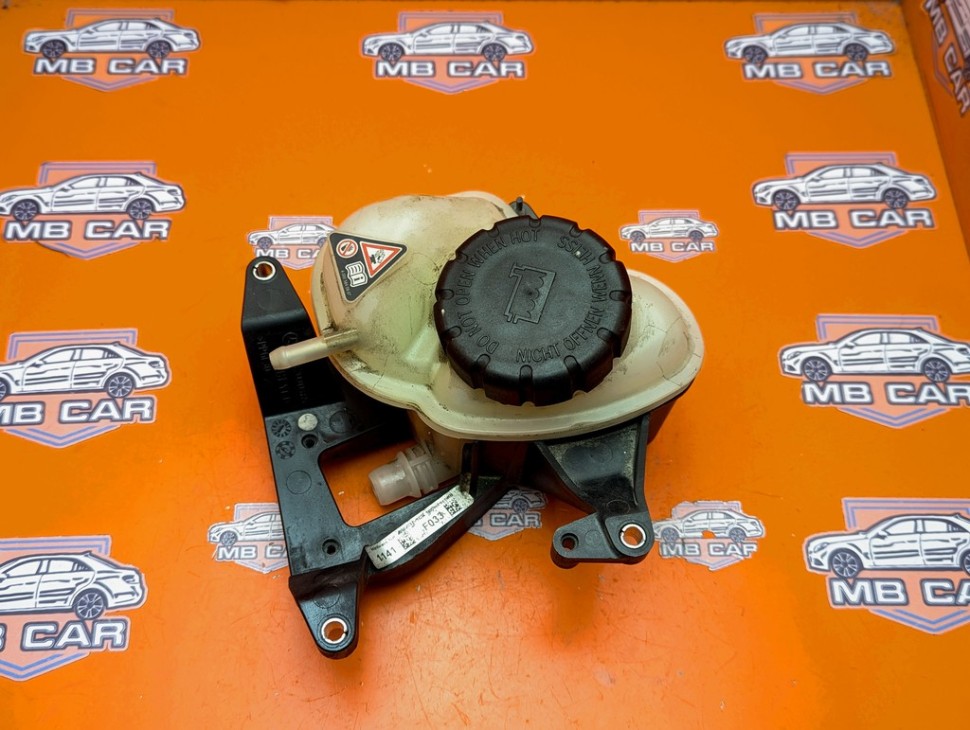 Бачок расширительный MERCEDES-BENZ M-класс AMG W166 (2011 - 2015) фото 1 — Разборка Мерседес