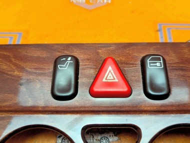 Накладка блока климата MERCEDES-BENZ E-класс W210/S210 рестайлинг (1999 - 2003) E 200 2.0 MT (163 л.с.) &mdash; Разборка Мерседес