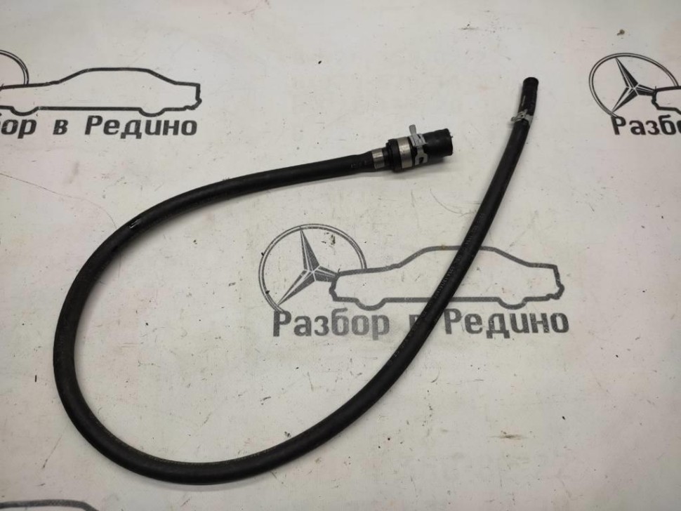 Шланг подогрева бачка омывателя MERCEDES-BENZ S-класс W220 рестайлинг (2002 - 2005) фото 1 — Разборка Мерседес