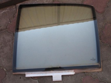 Стекло заднее левое MERCEDES-BENZ S-класс W140 (1991 - 1998) — Разборка Мерседес