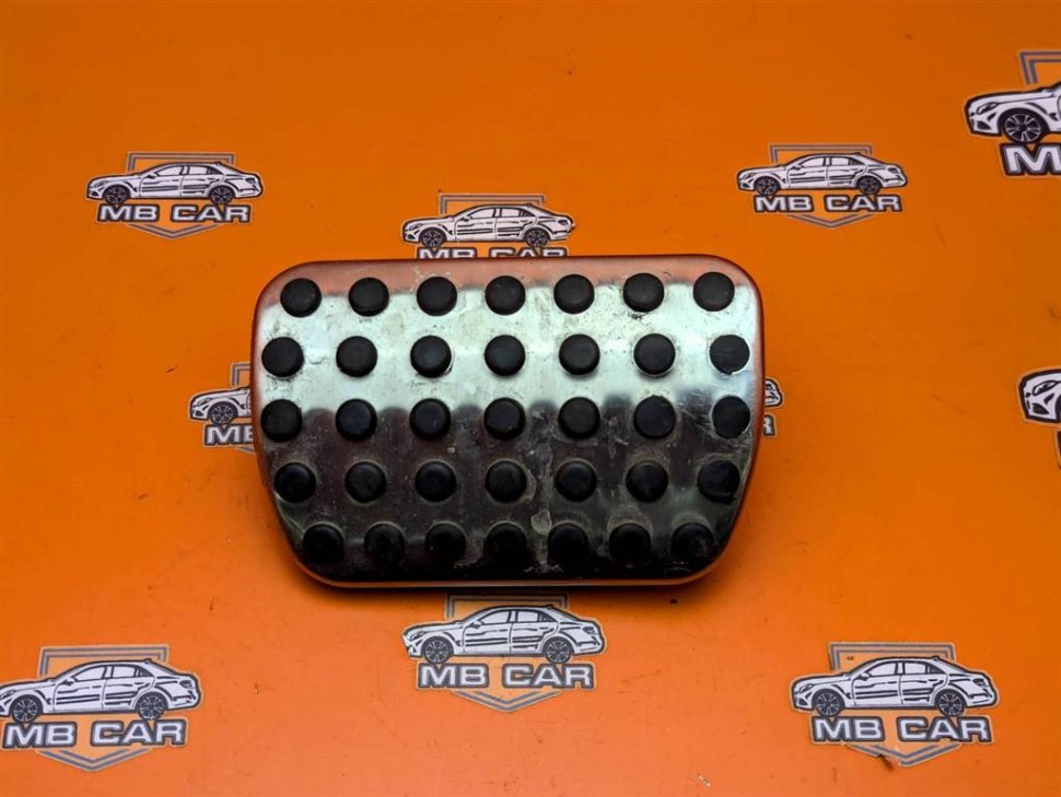 Накладка педали AMG MERCEDES-BENZ C-класс AMG W205/S205/C205/A205 (2014 - 2018) фото 1 — Разборка Мерседес