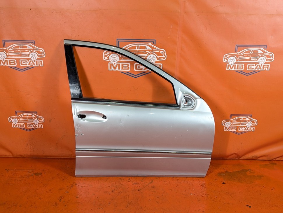 Дверь передняя правая MERCEDES-BENZ C-класс W203/S203/CL203 рестайлинг (2004 - 2008) фото 1 &mdash; Разборка Мерседес