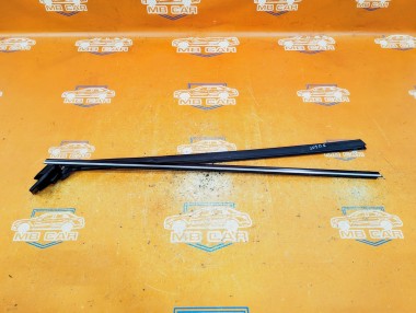 Молдинг стекла двери MERCEDES-BENZ CLK-класс C209/A209 (2002 - 2005) — Разборка Мерседес