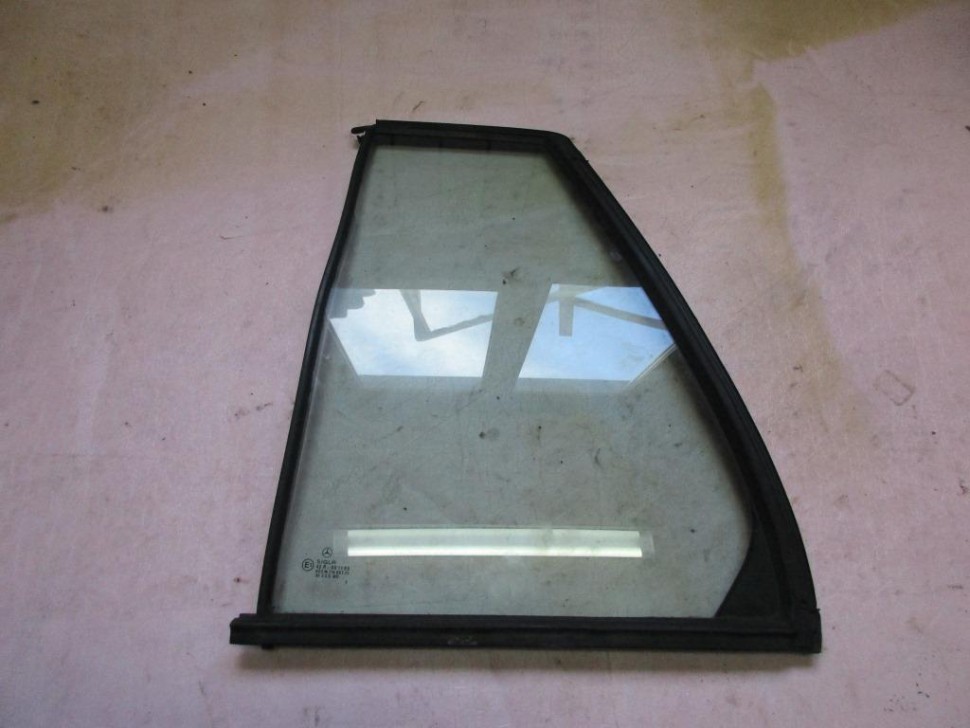 Стекло заднее левое MERCEDES-BENZ E-класс W210/S210 рестайлинг (1999 - 2003) фото 1 — Разборка Мерседес