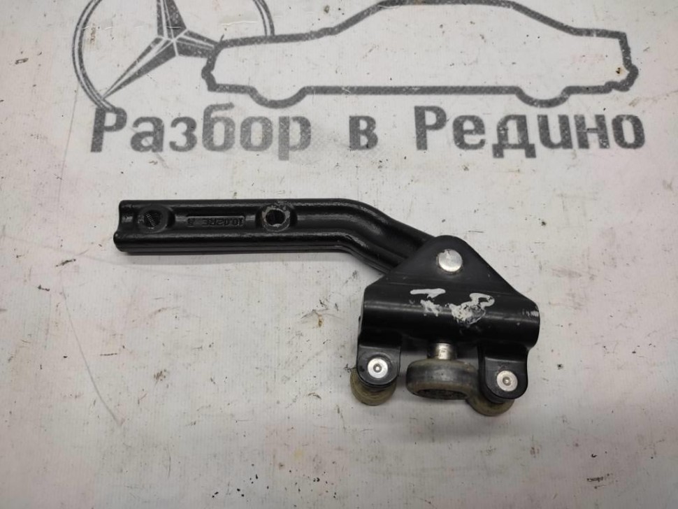 Ролик сдвижной двери MERCEDES-BENZ VANEO W414 (2001 - 2005) фото 1 — Разборка Мерседес
