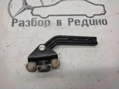 Ролик сдвижной двери MERCEDES-BENZ VANEO W414 (2001 - 2005) — Разборка Мерседес