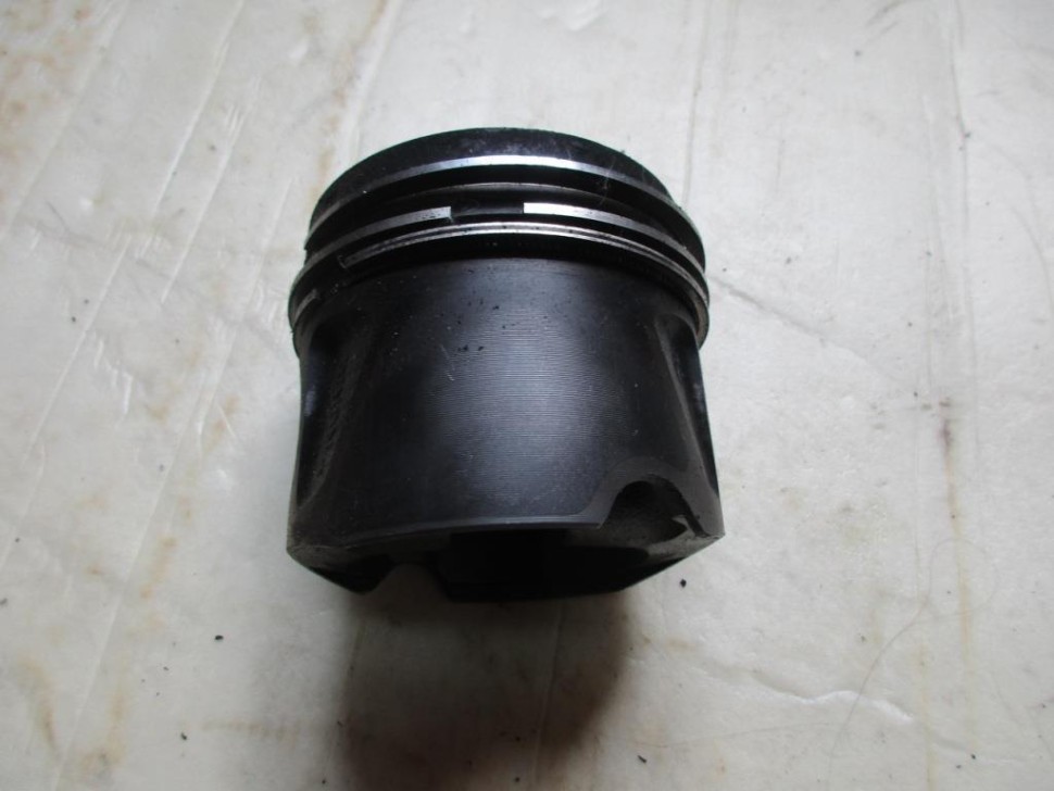 Поршень дизель MERCEDES-BENZ E-класс W211/S211 (2002 - 2006) фото 1 — Разборка Мерседес