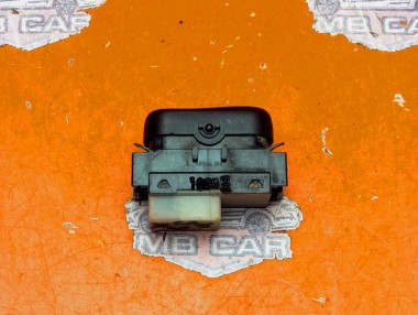 Кнопка стеклоподъемников MERCEDES-BENZ S-класс W220 (1998 - 2005) — Разборка Мерседес