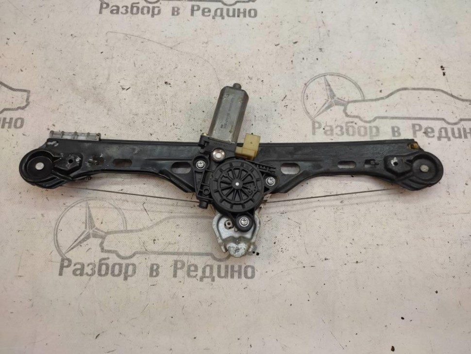 Стеклоподъемник задний правый MERCEDES-BENZ C-класс W203/S203/CL203 (2000 - 2004) фото 1 — Разборка Мерседес