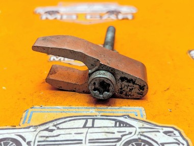 Кронштейн крепления форсунок MERCEDES-BENZ V-класс W447 рестайлинг (2019 - 2025) &mdash; Разборка Мерседес