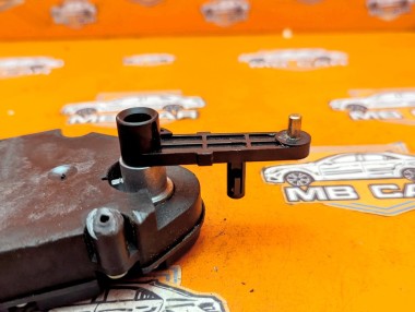 Сервоприводы печки MERCEDES-BENZ M-класс W163 (1997 - 2001) &mdash; Разборка Мерседес