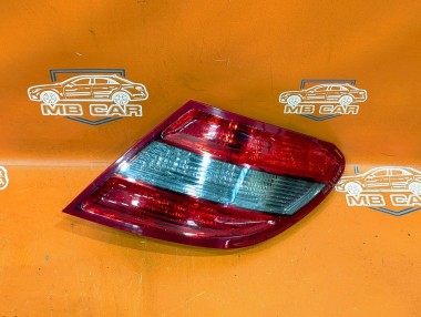 Фонарь задний правый MERCEDES-BENZ C-класс W204/S204 (2006 - 2011) — Разборка Мерседес