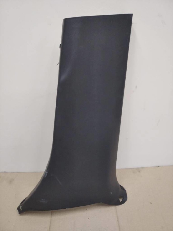 Накладка средней стойки MERCEDES-BENZ GLE-класс W166 (2015 - 2018) фото 1 — Разборка Мерседес