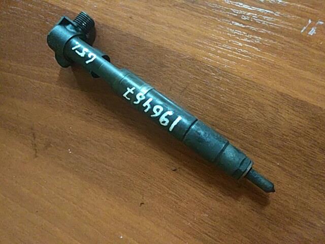 Форсунка ДИЗЕЛЬ MERCEDES-BENZ Sprinter W906 (2006 - 2019) фото 1 — Разборка Мерседес