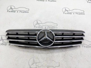 Решетка радиатора MERCEDES-BENZ CLK-класс C209/A209 (2002 - 2005) — Разборка Мерседес