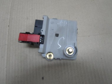 Блок предохранителей MERCEDES-BENZ S-класс W220 рестайлинг (2002 - 2005) — Разборка Мерседес