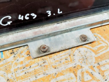 Стекло заднее левое MERCEDES-BENZ G-класс W463 (1990 - 2006) — Разборка Мерседес