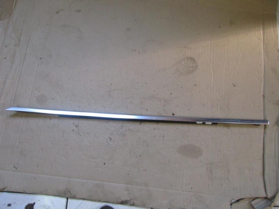 Молдинг стекла двери MERCEDES-BENZ CLS-класс C218/X218 (2010 - 2014) фото 1 — Разборка Мерседес