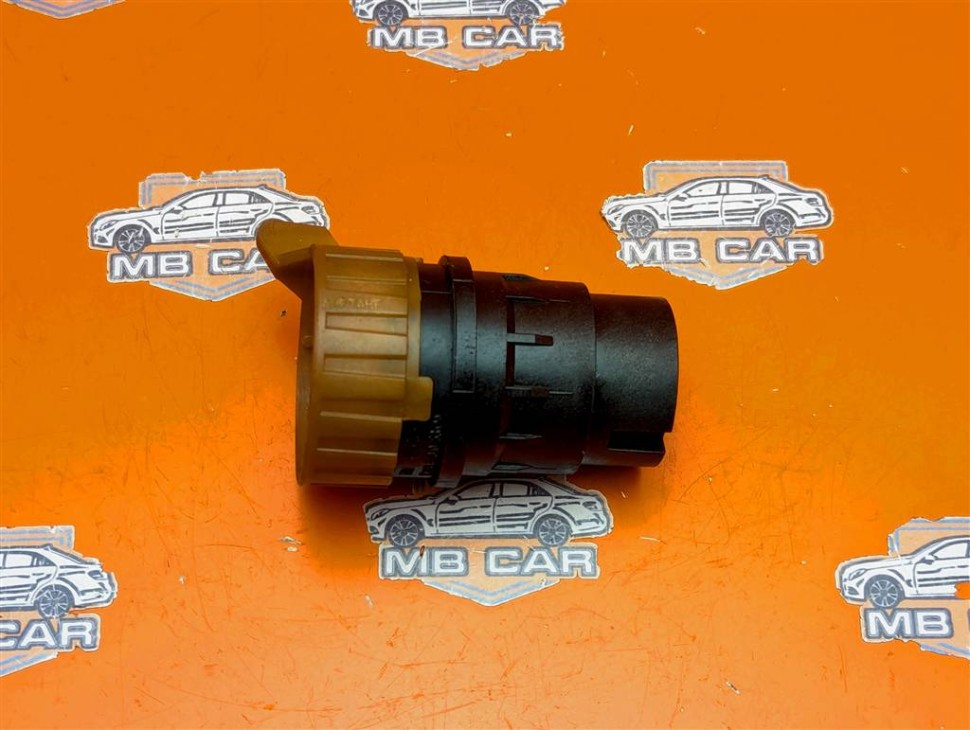 Разъем MERCEDES-BENZ E-класс W211/S211 (2002 - 2006) фото 1 — Разборка Мерседес